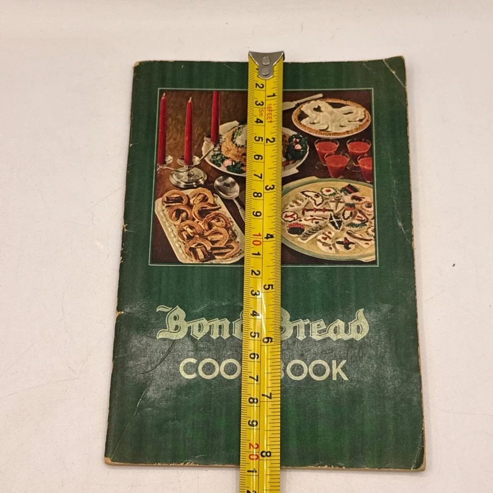 Bond Bread Cook Book Green 1935 Vintage Recipe Booklet Advertising Ephemera